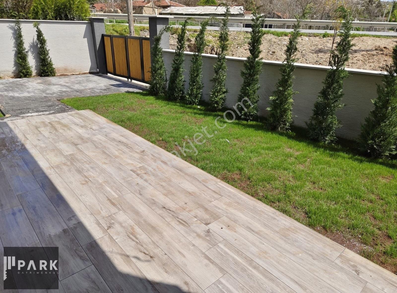 Park Gayrimenkulden Site İçerisi Satılık (150 M2 Bahçeli) Villa - Görsel 22