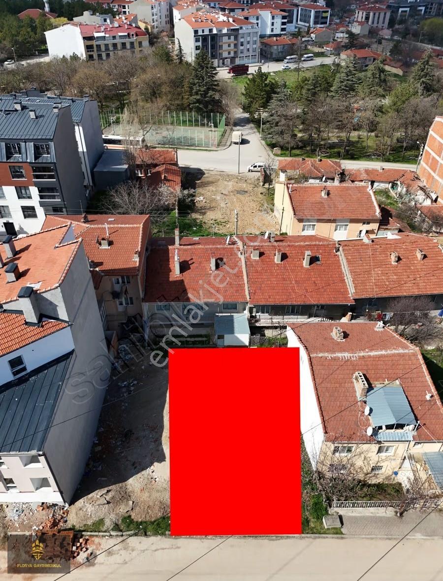 2 Kata İmarlı 142 M² Arsa 4 Adet 2+0 Daire Çıkmaktadır - Görsel 3