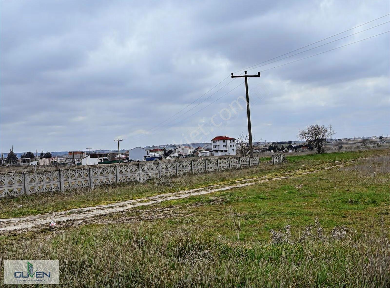 Güven'den Saray'da 300m² İmarlı Tek Tapu Arsa Tel İle Çevrili !! - Görsel 8
