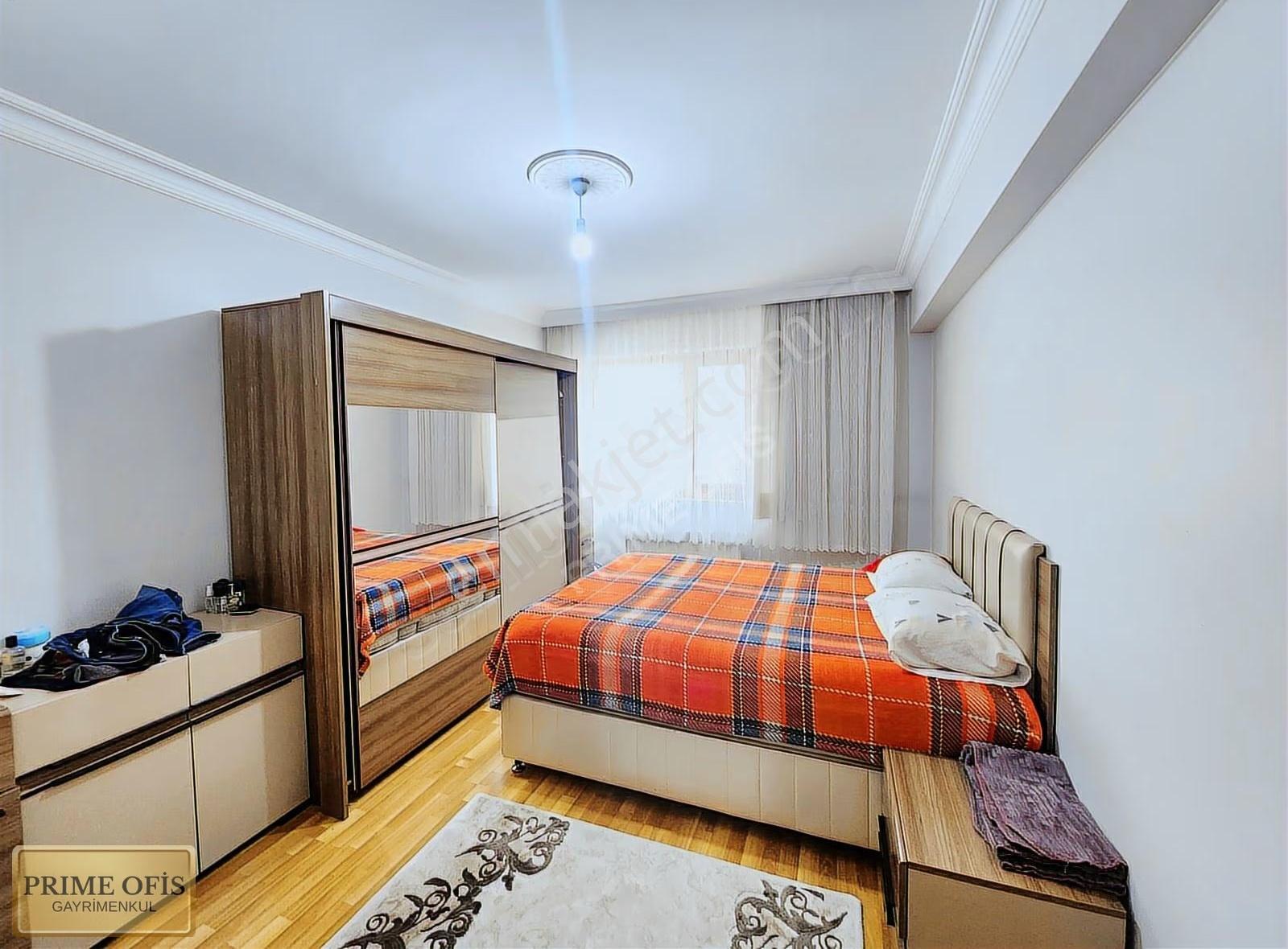 Estergon Cad Bağımsız 3+1 Manzaralı Güney Cephe - Görsel 16