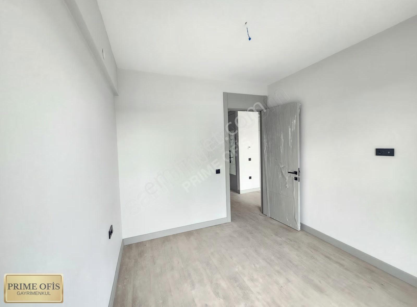 Havaalanına Komşu Joven Port 1+1 Sıfır Site - Görsel 3