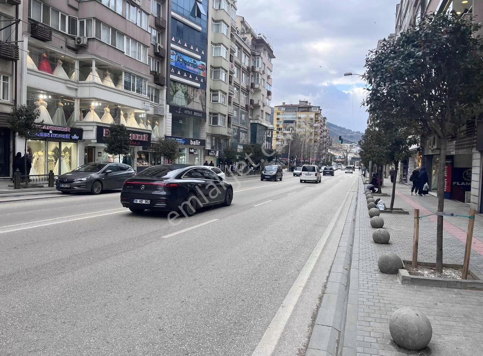 Hd'den Bursanın Merkezinde Ofis - Görsel 3