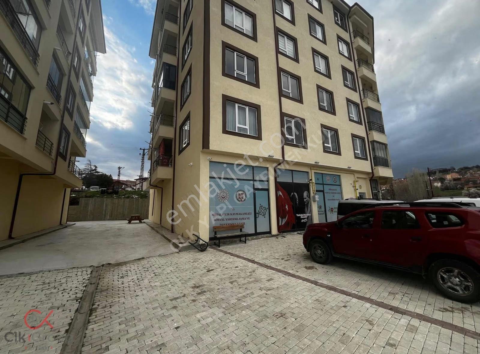 Clk Gm'den Camikebir'de Satılık Kaymakamlık Kiracılı Dükkan - Görsel 3