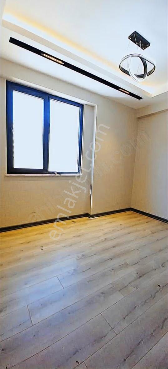 Kültür Emlaktan Site İçersinde 2+1 Havuzlu,kapalı Otoparklı Lüks - Görsel 11