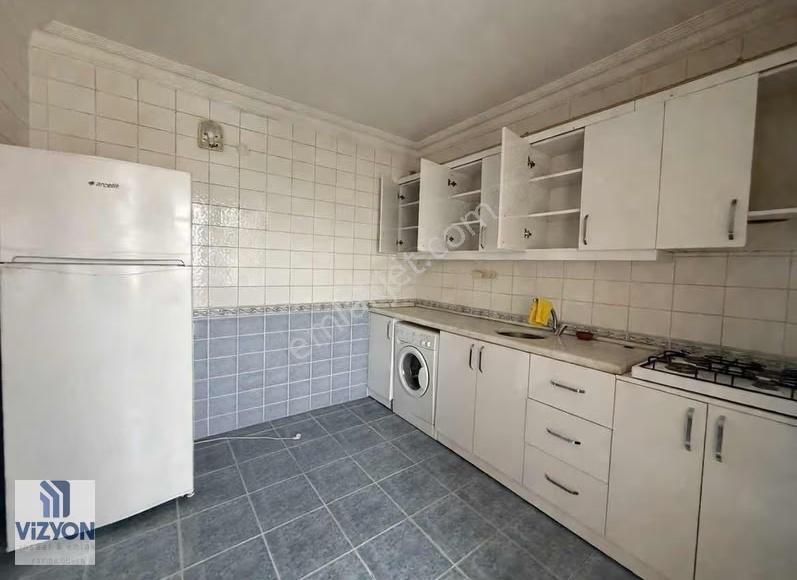 Hastaneye 200 Metre Mesafede Ara Kat Mutfak Ayrı 2+1 Kiralık - Görsel 7