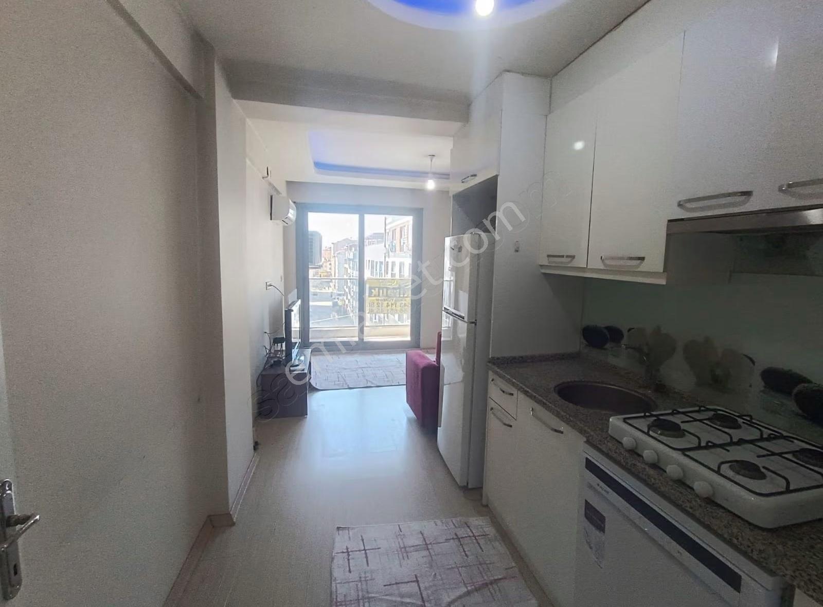 Acısu Caddesi'nde 1+1 Eşyalı Kiralık Daire - Görsel 13