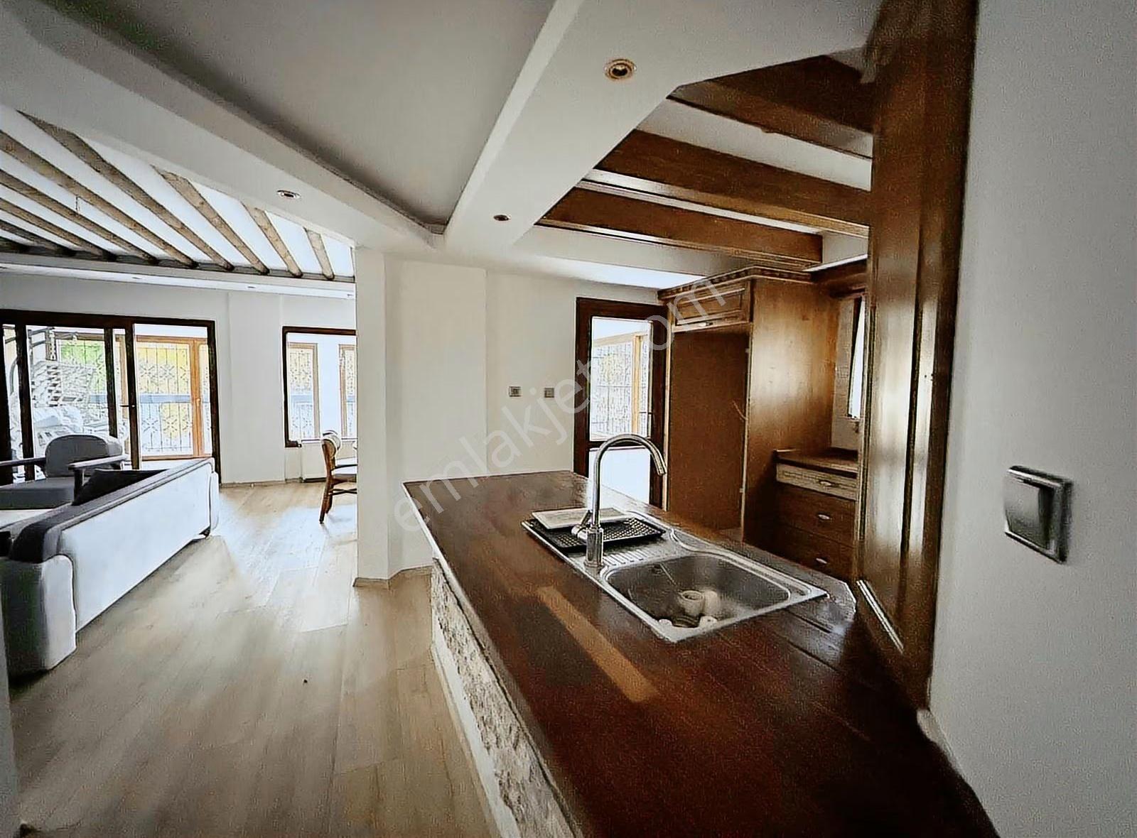 Havuzlu Sitede Müstakil Bahçeli Doğa Manzaralı Satılık Villa - Görsel 34