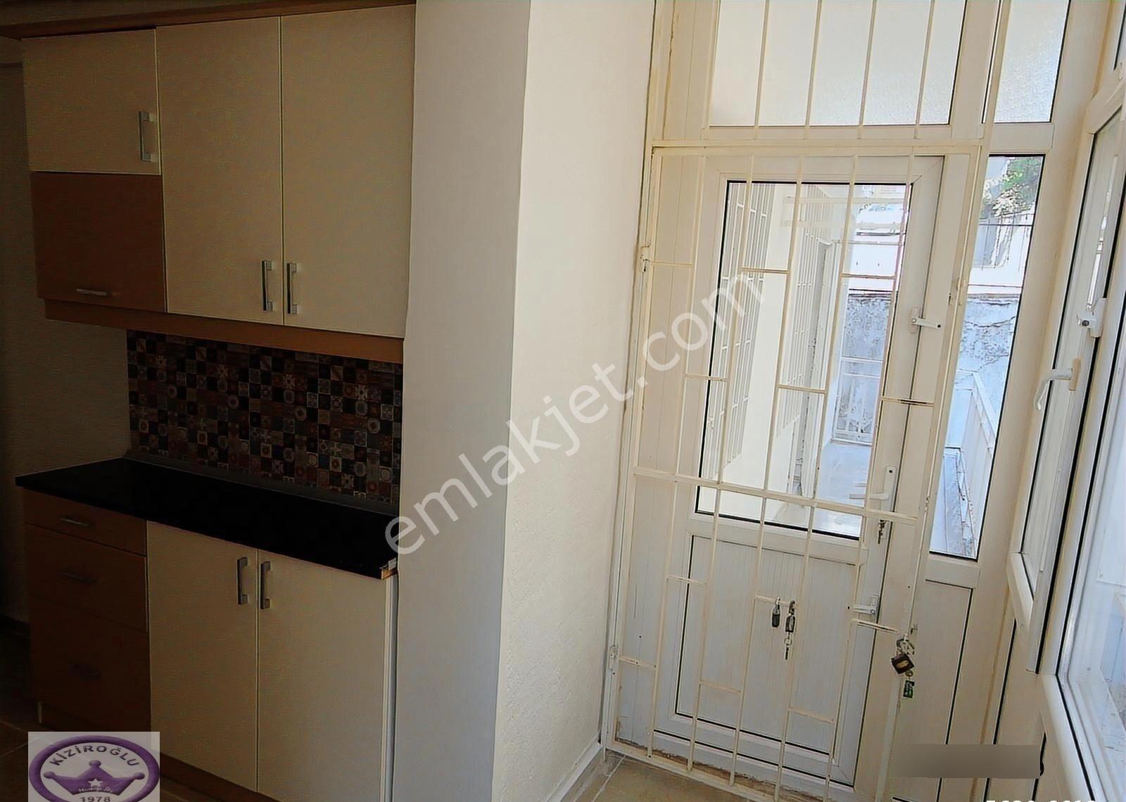 Maltepe Adatepe Sahilde İskanlı Balkonlu Marmaraya Yakın 3+1 - Görsel 13