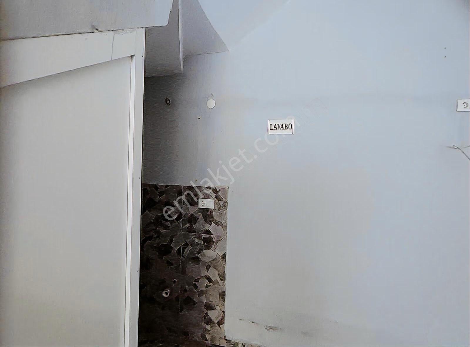 Belediye Caddesi'nde 2 Katlı Kiralık Dükkan - Görsel 11