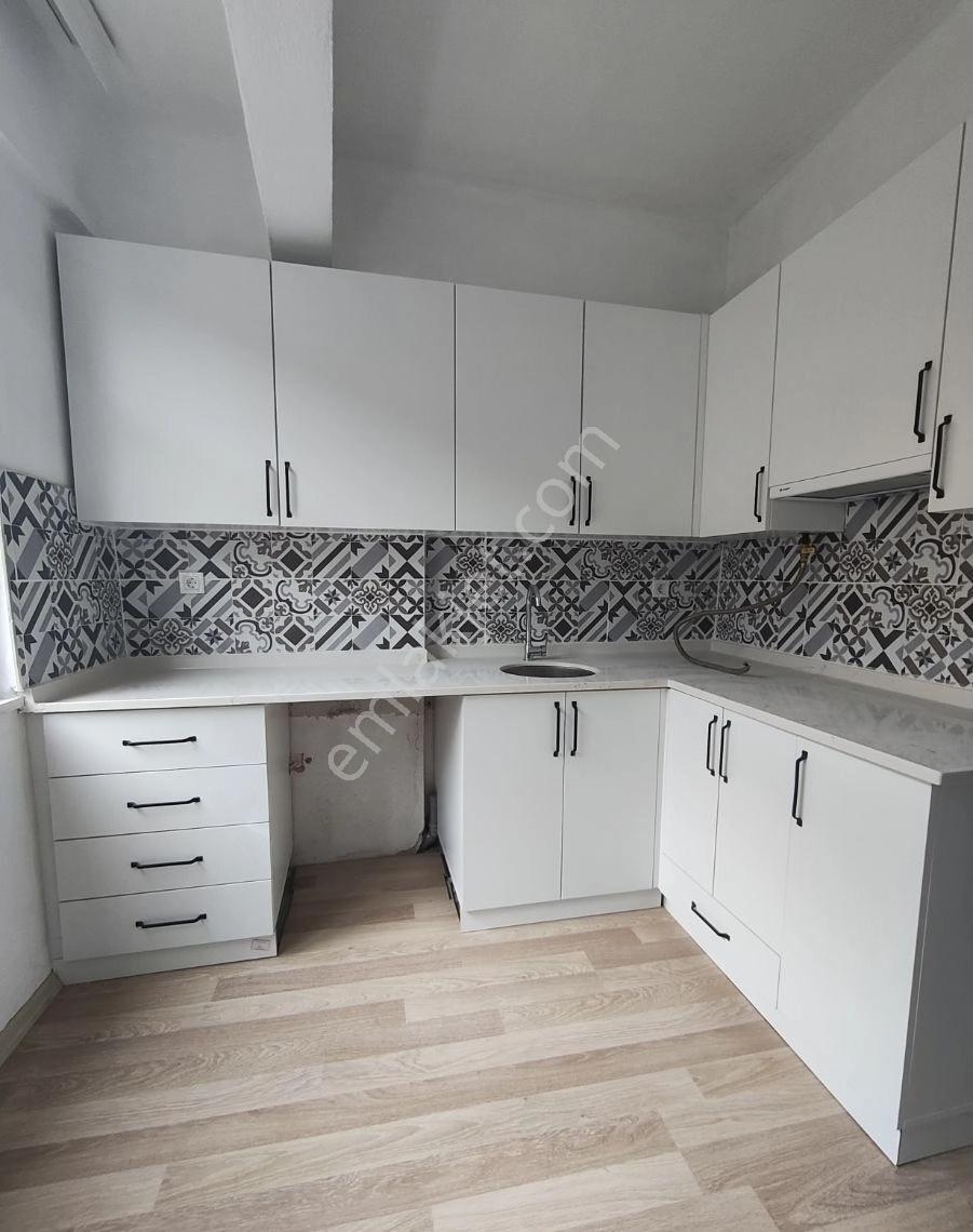 Karasu Çarşı Merkezde Kiralık Daireler