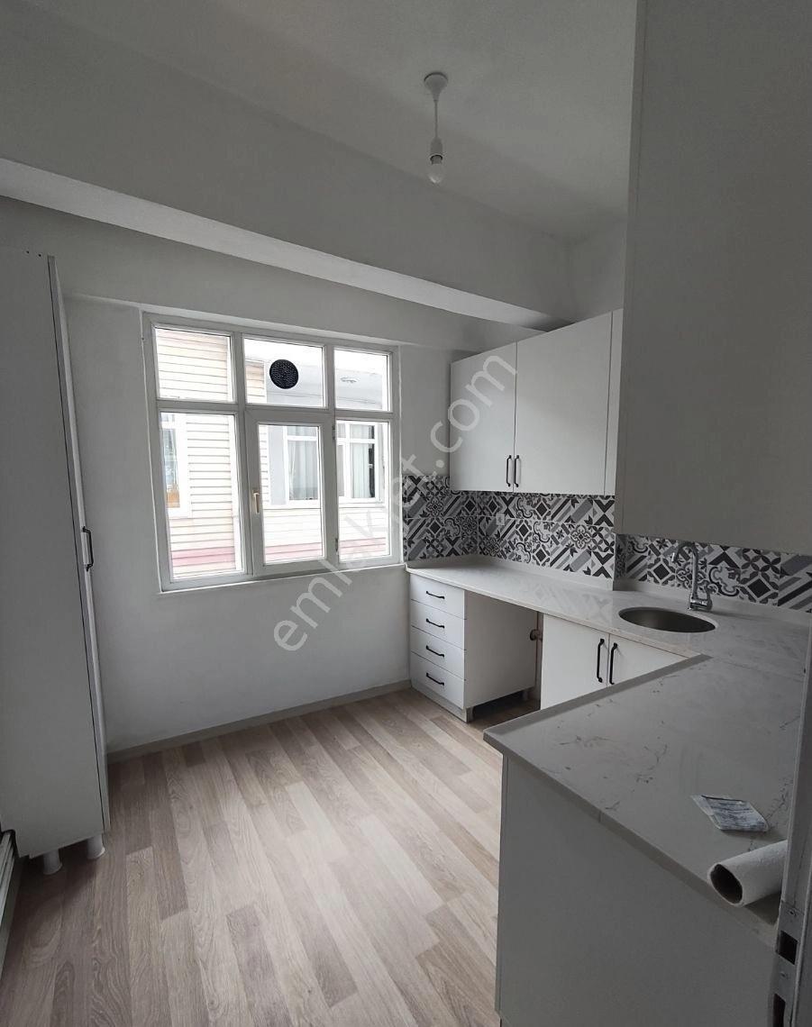 Karasu Çarşı Merkezde Kiralık Daireler - Görsel 7