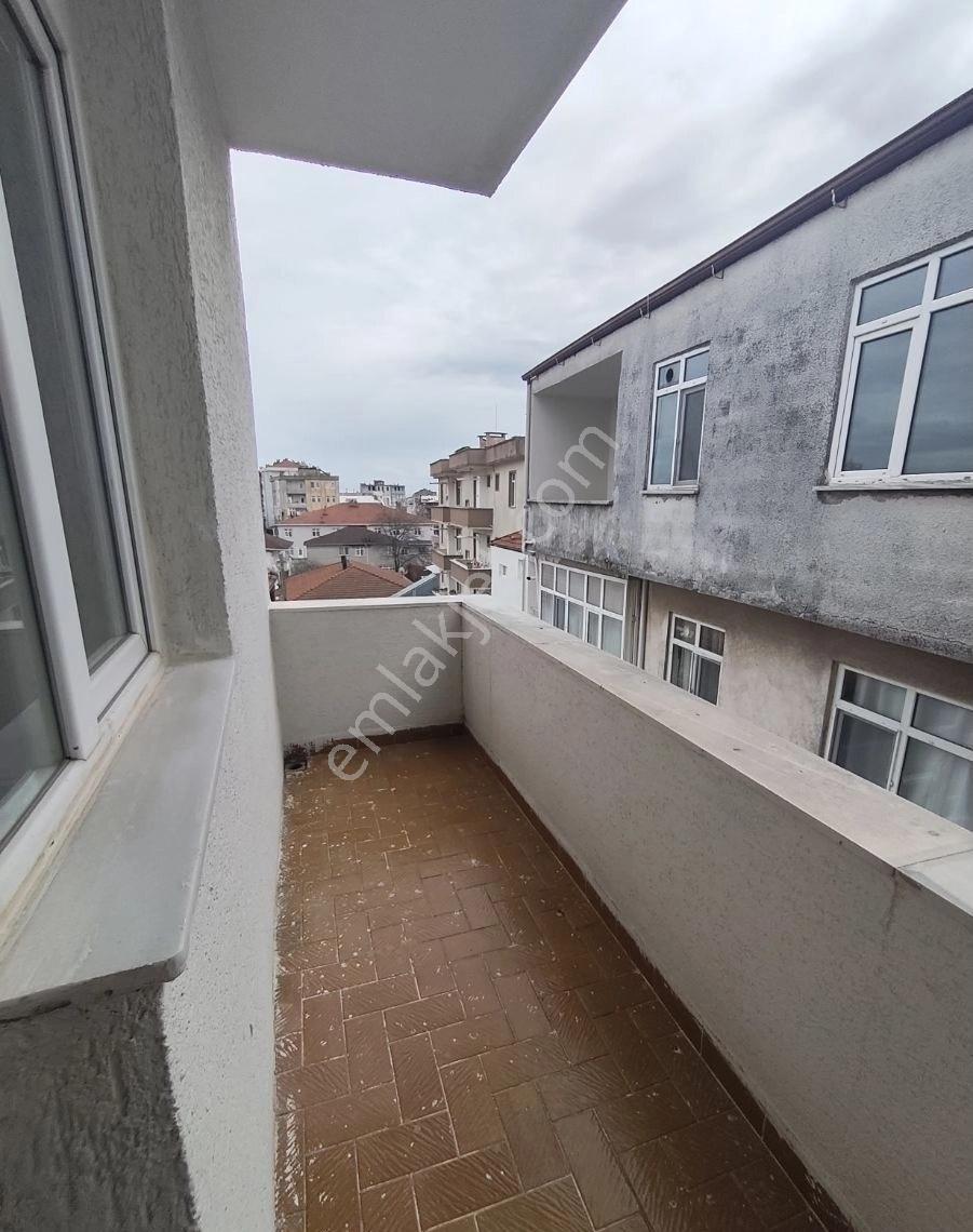 Karasu Çarşı Merkezde Kiralık Daireler - Görsel 13