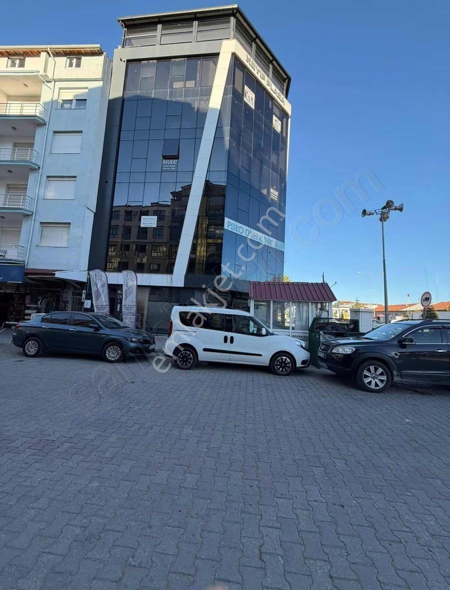 Banaz Keyif Plazada 2.kat 60m2 Güzel Ofis - Görsel 2