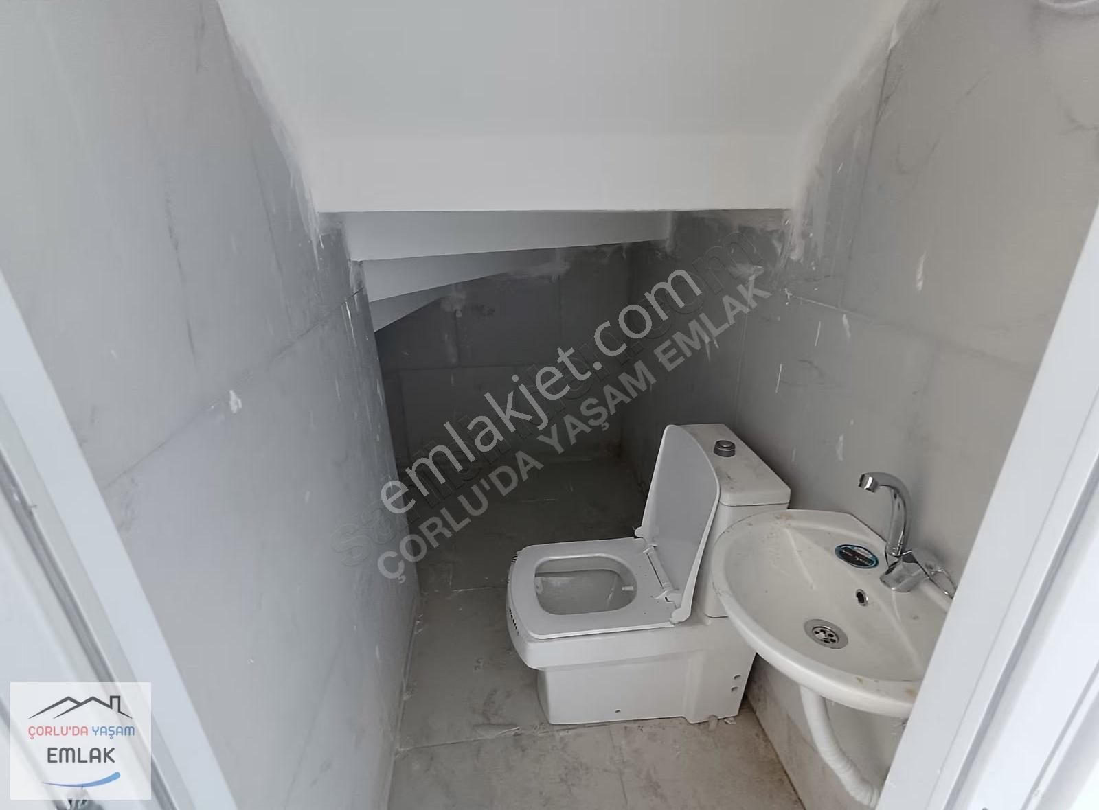 Çerkezköy'de Satılık 150m² Ticari Dükkan - Görsel 10