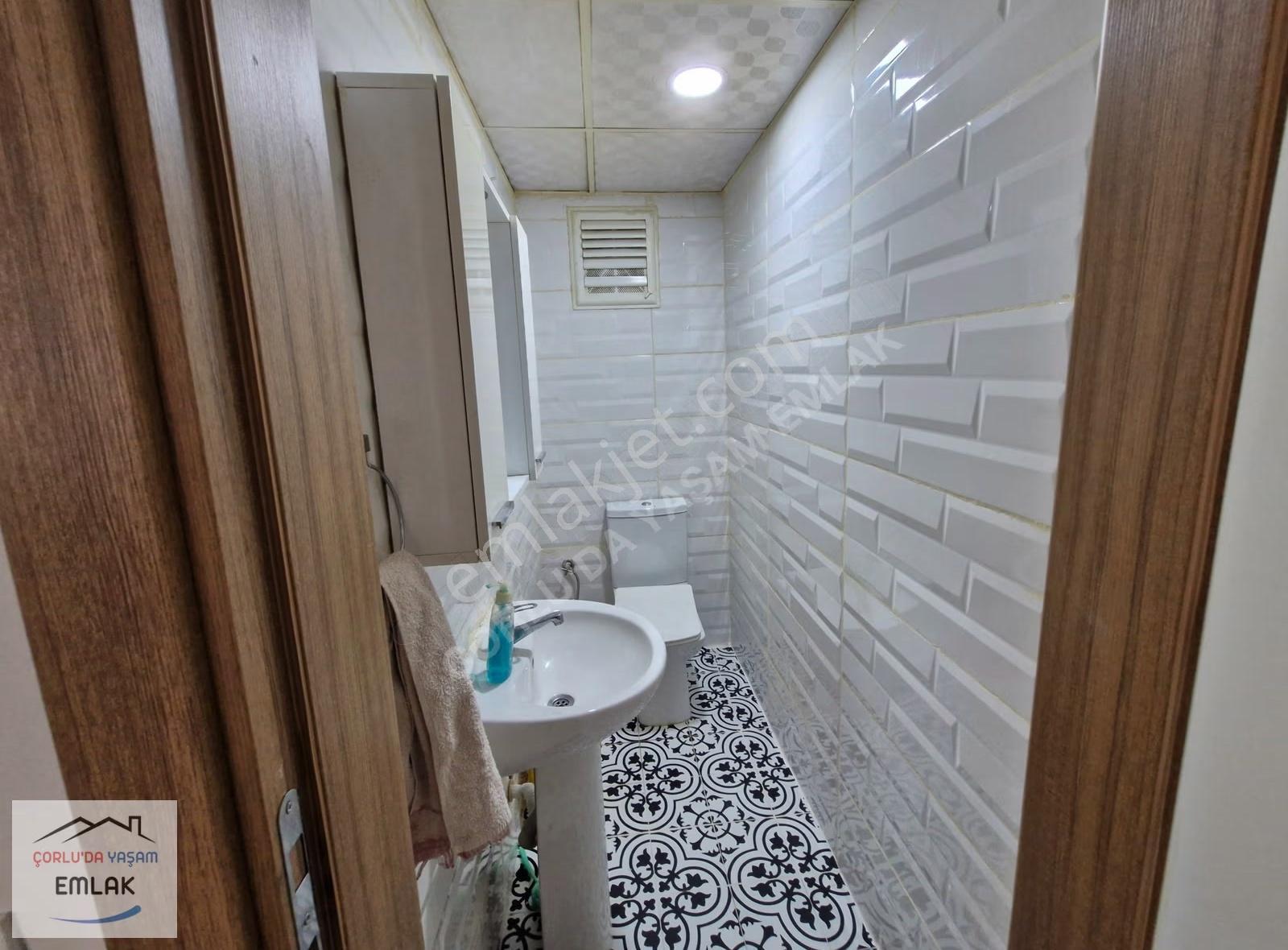 Çorlu Esentepe'de Satılık 3+1 Daire,135m², Site İçinde, Havuzlu - Görsel 23