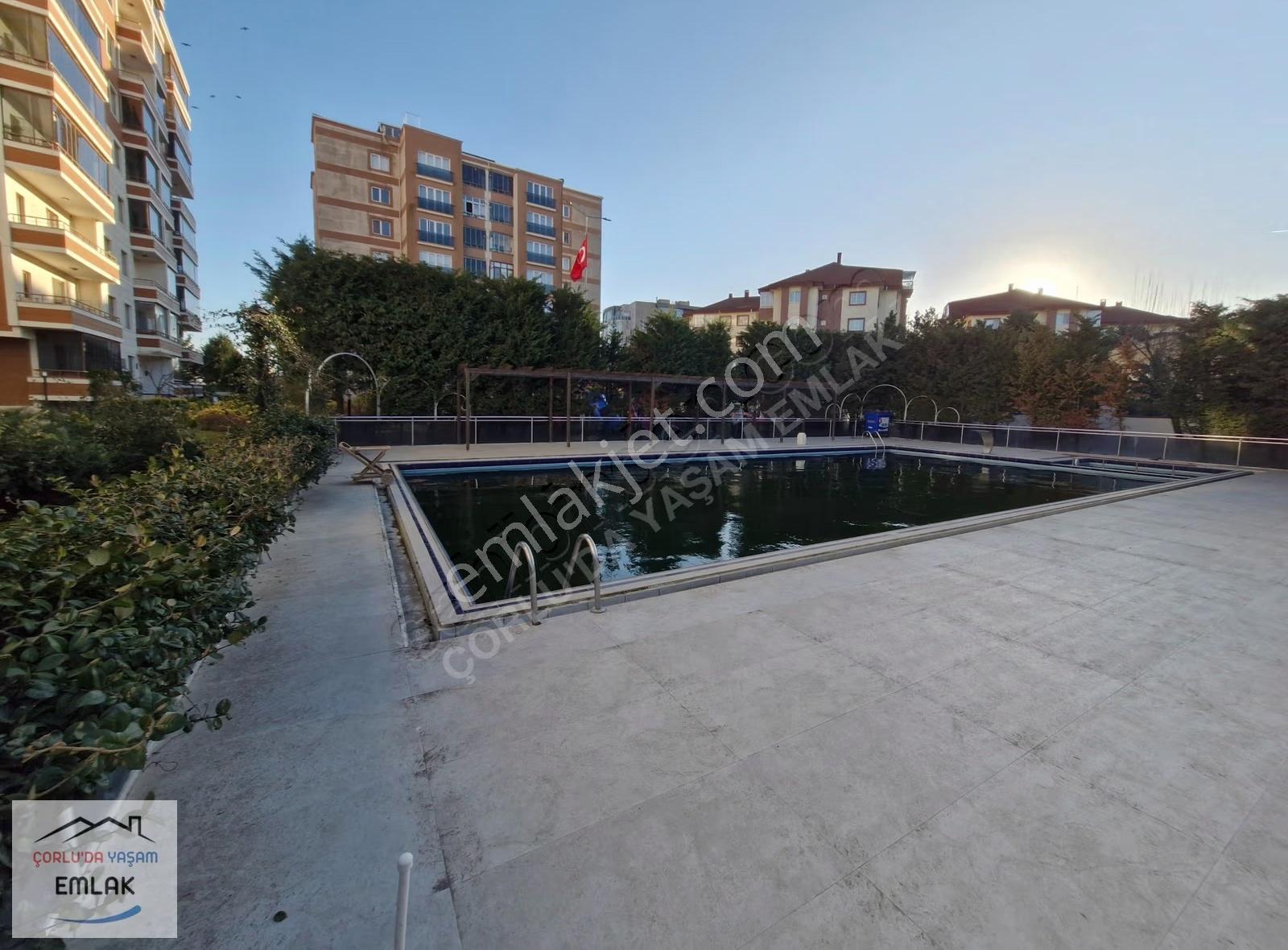 Çorlu Esentepe'de Satılık 3+1 Daire,135m², Site İçinde, Havuzlu - Görsel 35