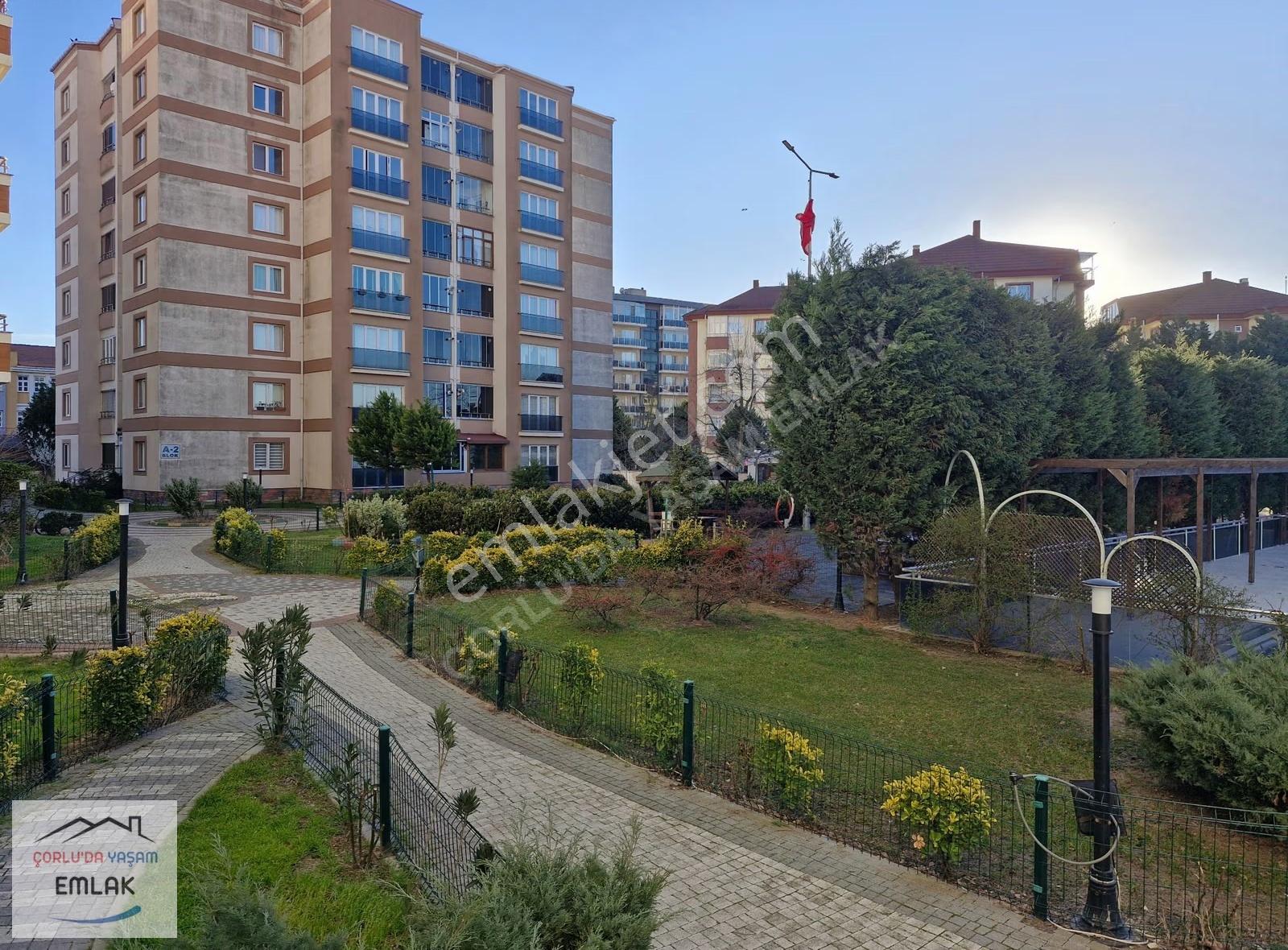 Çorlu Esentepe'de Satılık 3+1 Daire,135m², Site İçinde, Havuzlu - Görsel 5