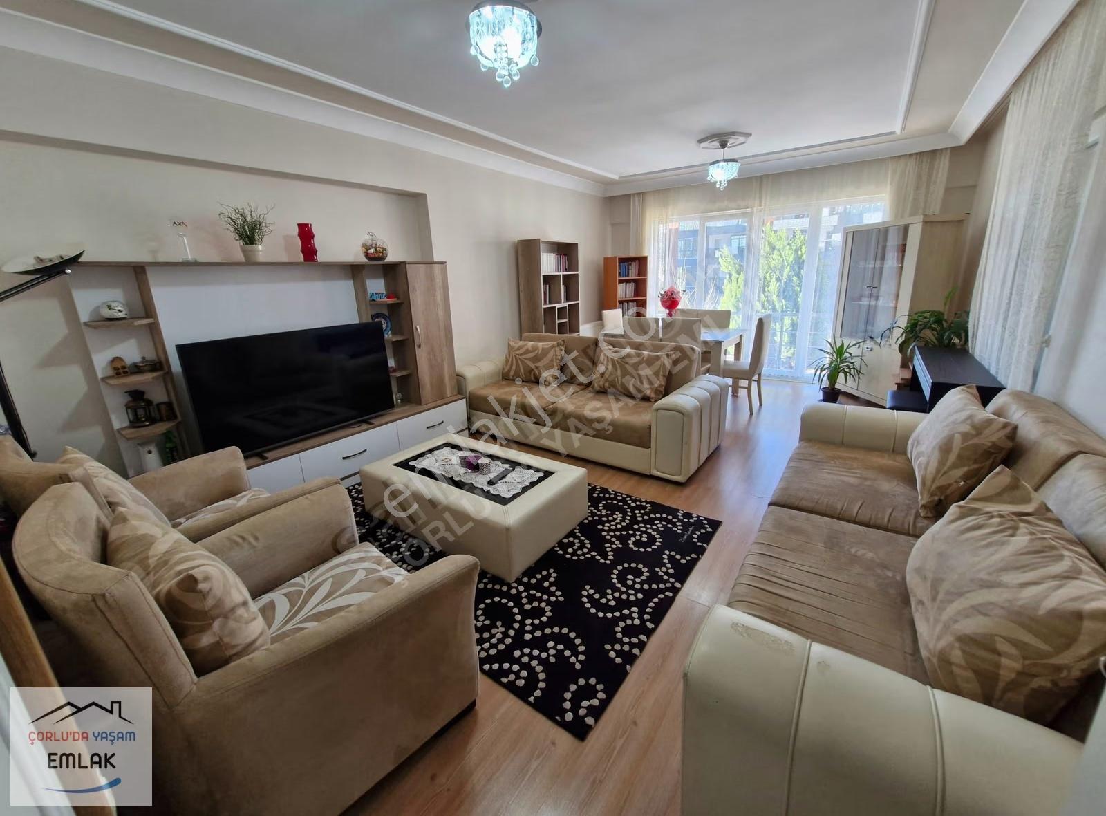 Çorlu Esentepe'de Satılık 3+1 Daire,135m², Site İçinde, Havuzlu - Görsel 18
