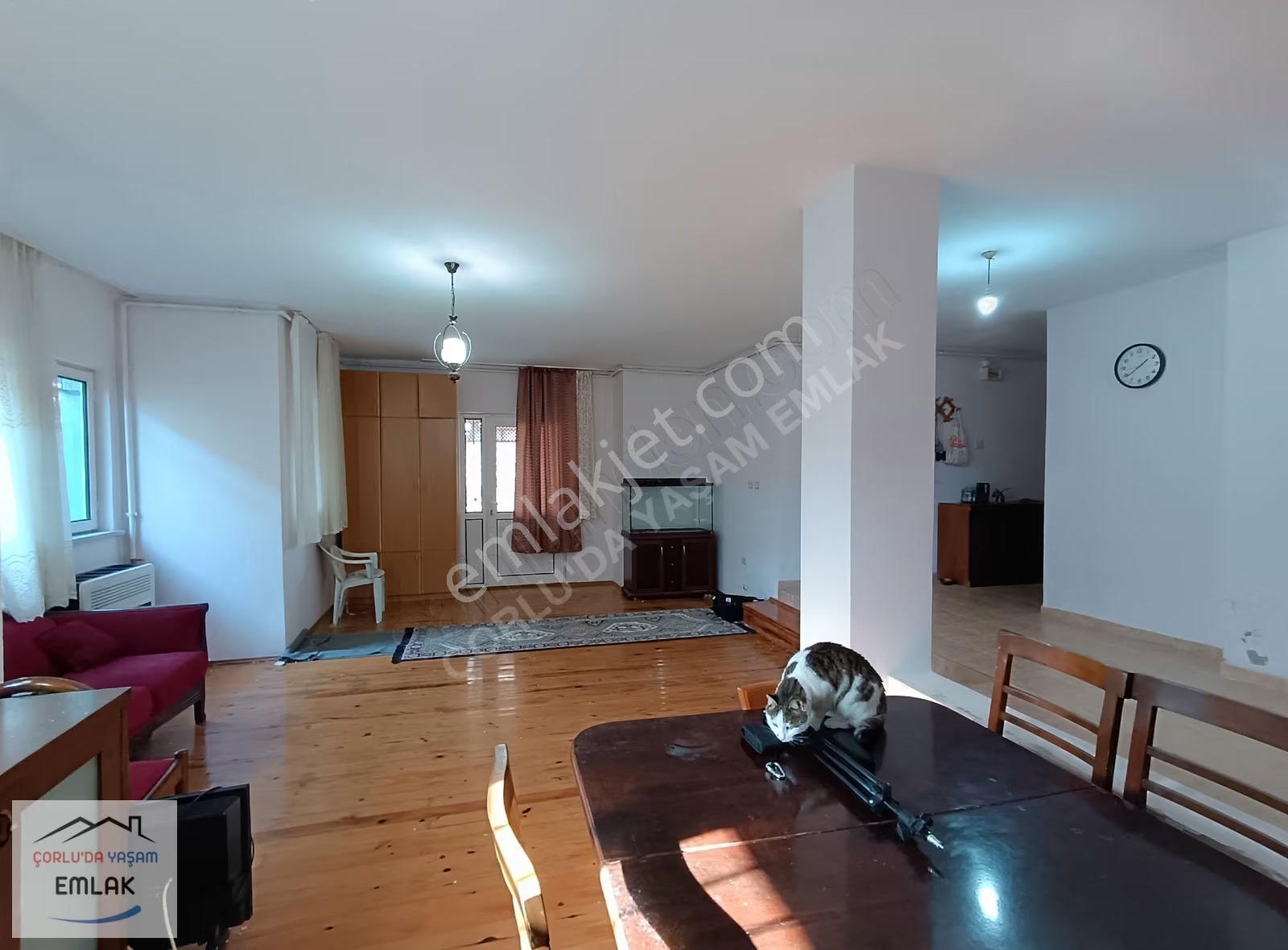 Silivri Gümüşyaka'da Denize Yakın, 3 Katlı Müstakil Villa - Görsel 21