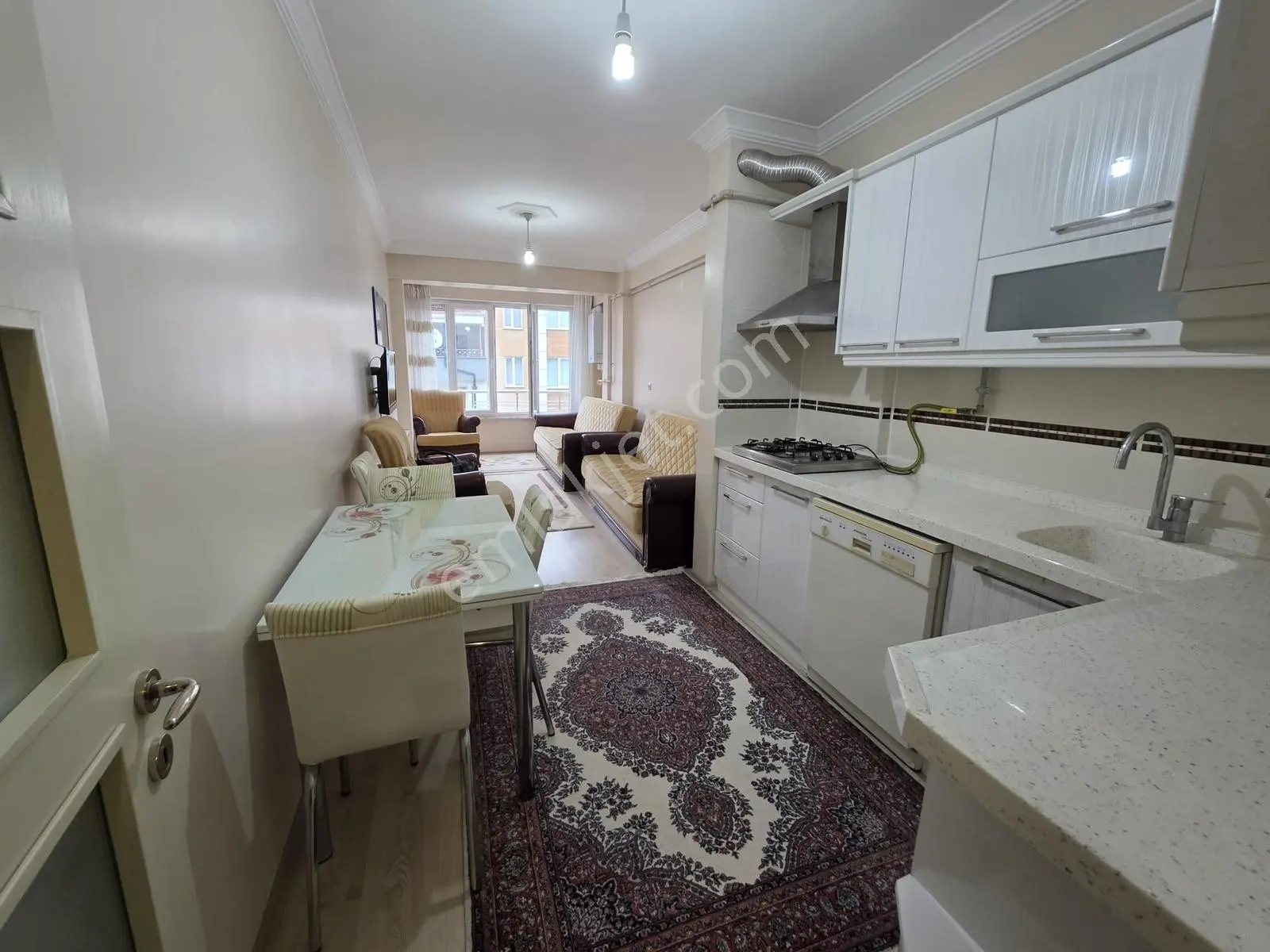 Gökmeydan'da Full Eşyalı Asansörlü Satılık 1+1 Apart - Görsel 3