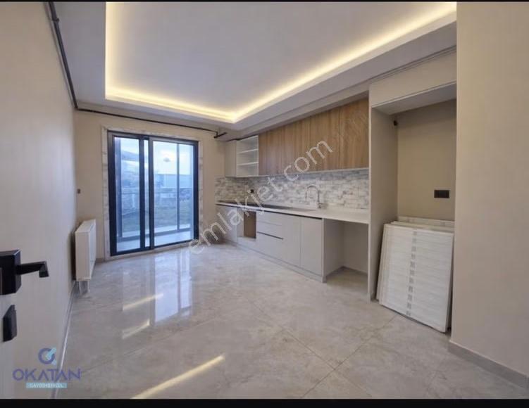 Muradiye İstasyon Caddesi Satılık 4+1 Dubleks