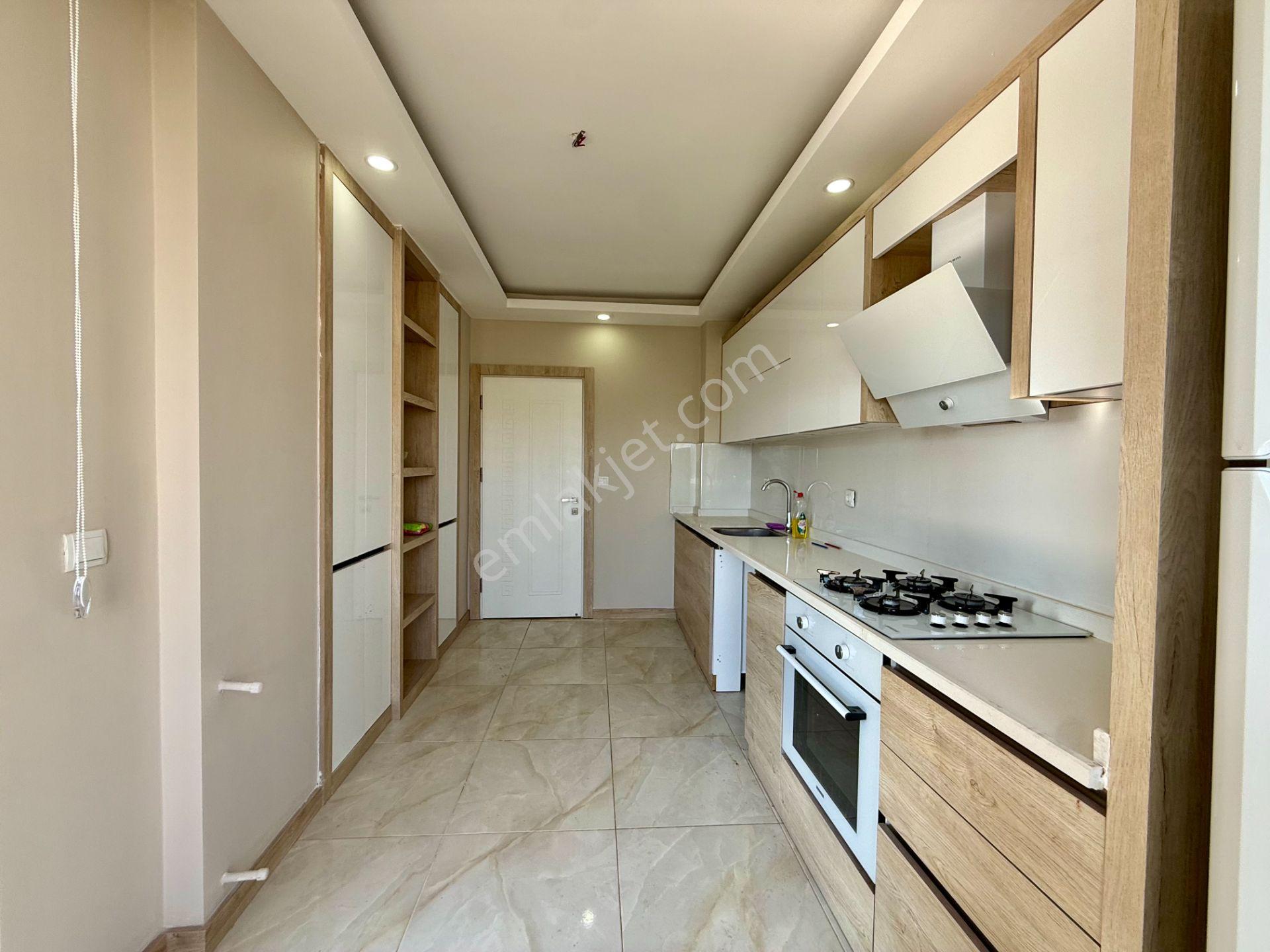 Şehir Hastanesine 1 Km, Havuzlu Sitede Sıfır Eşyalı Kiralık 2+1 - Görsel 8