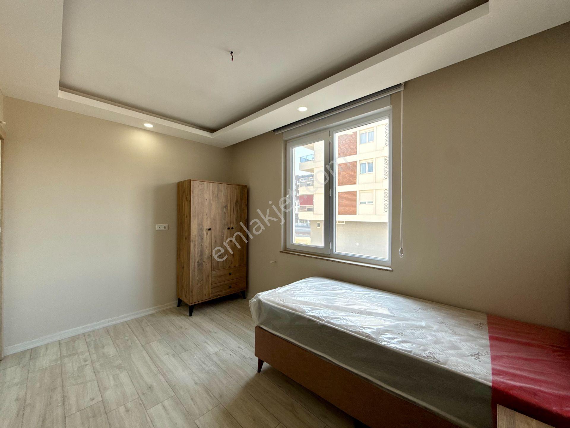 Şehir Hastanesine 1 Km, Havuzlu Sitede Sıfır Eşyalı Kiralık 2+1 - Görsel 18