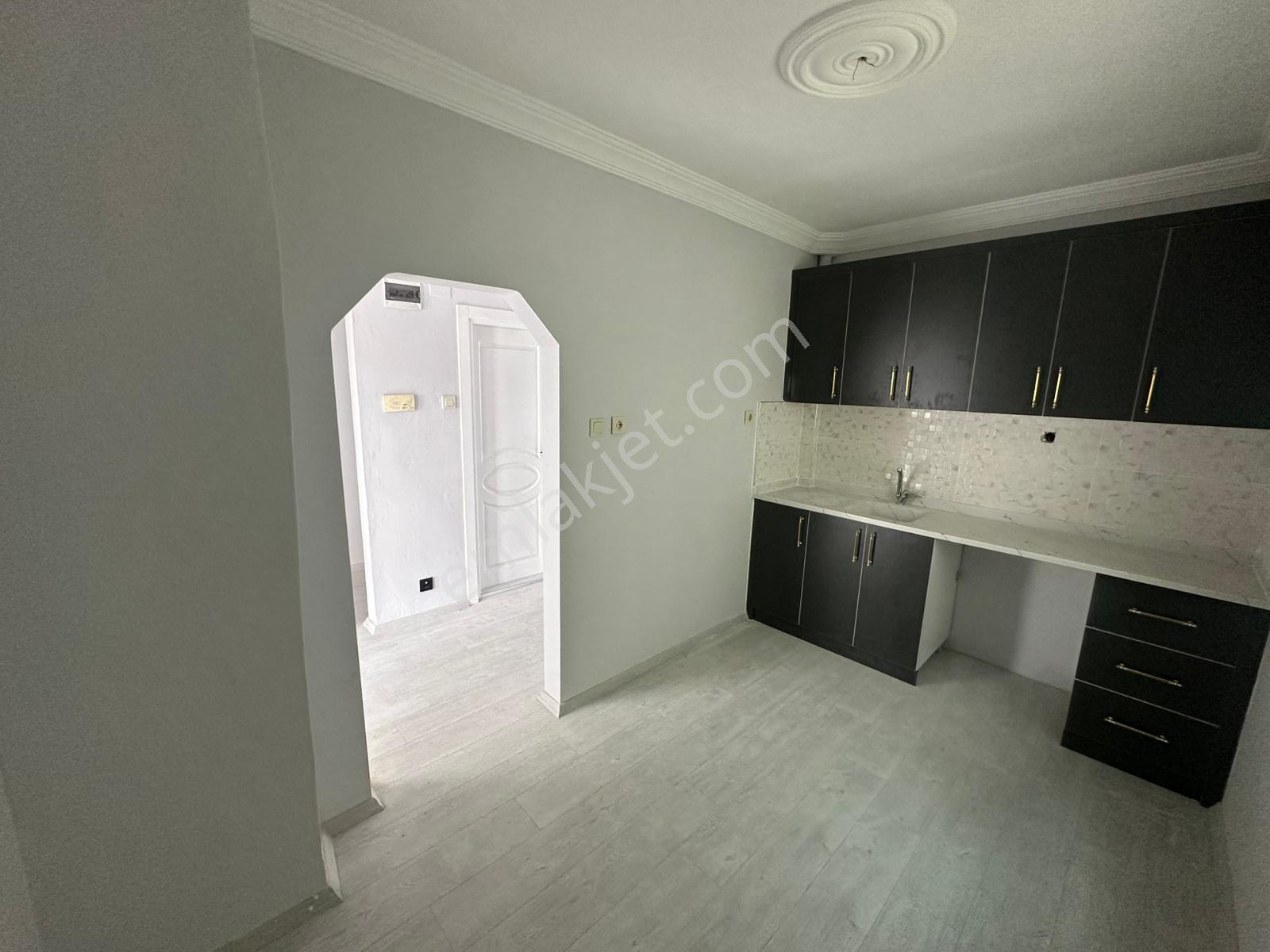 Remax Toros'tan Mezitli'de Muhteşem Konumda Deniz Manzaralı 3+1 - Görsel 4