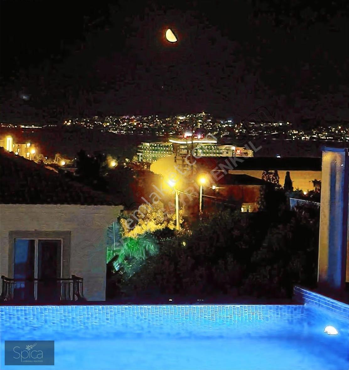 Çeşme Mamurbaba Deniz Manzaralı Havuzlu Kiralık Lüks Villa - Görsel 25