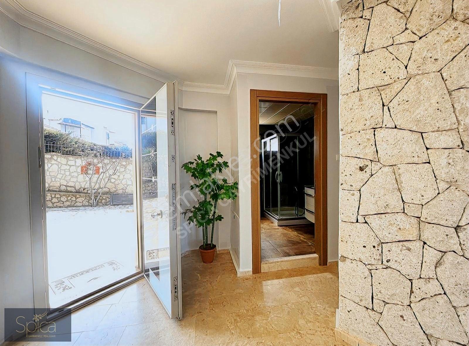 Çeşme Dalyan Deniz Manzaralı Teraslı Müstakil 5+1 Villa - Görsel 18