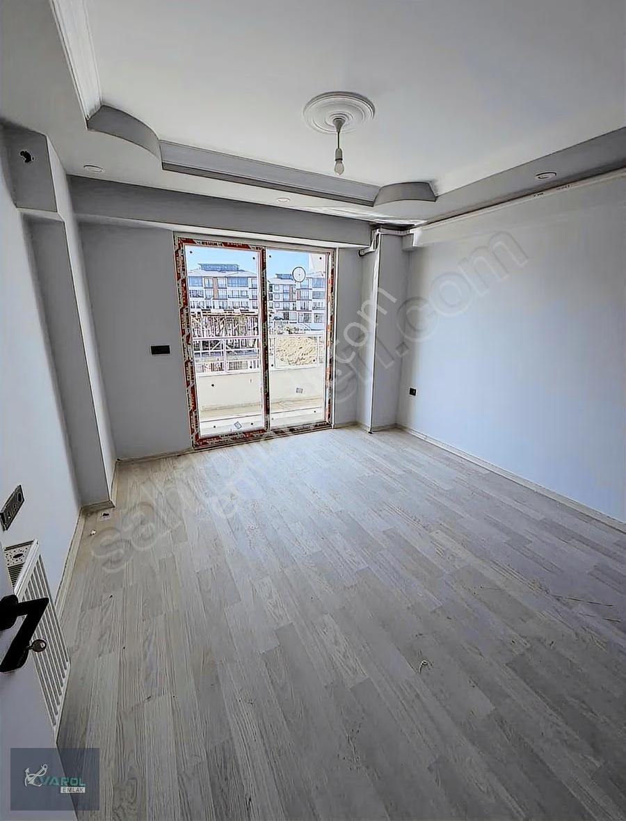 Üniversite Ve Teras Kafe Bölgesinde 1+1 Sıfır Satılık Daire - Görsel 4