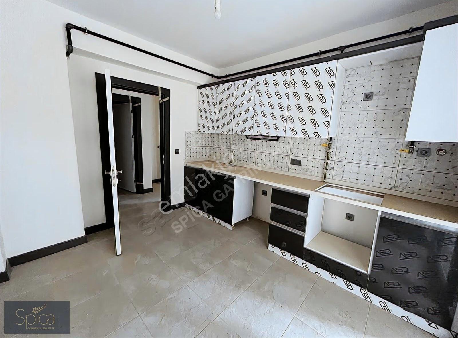 Bayraklı Adalet Mahallesi 2+1 Kapalı Mutfak Satılık Daire - Görsel 3