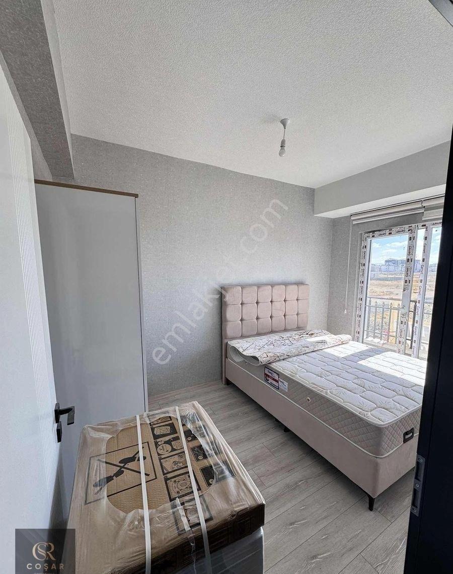 -coşar Gayrimenkul- Aratol Bahçeli Mah Eşyalı 1+1 Ara Kat Daire - Görsel 5