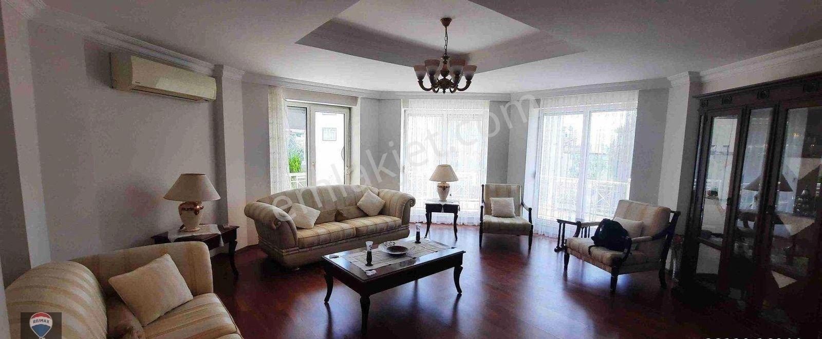 Kuşadası Marina Da Kiralık Daire 4+1 Doğalgazlı Deniz Manzaralı Eşyalı - Görsel 7