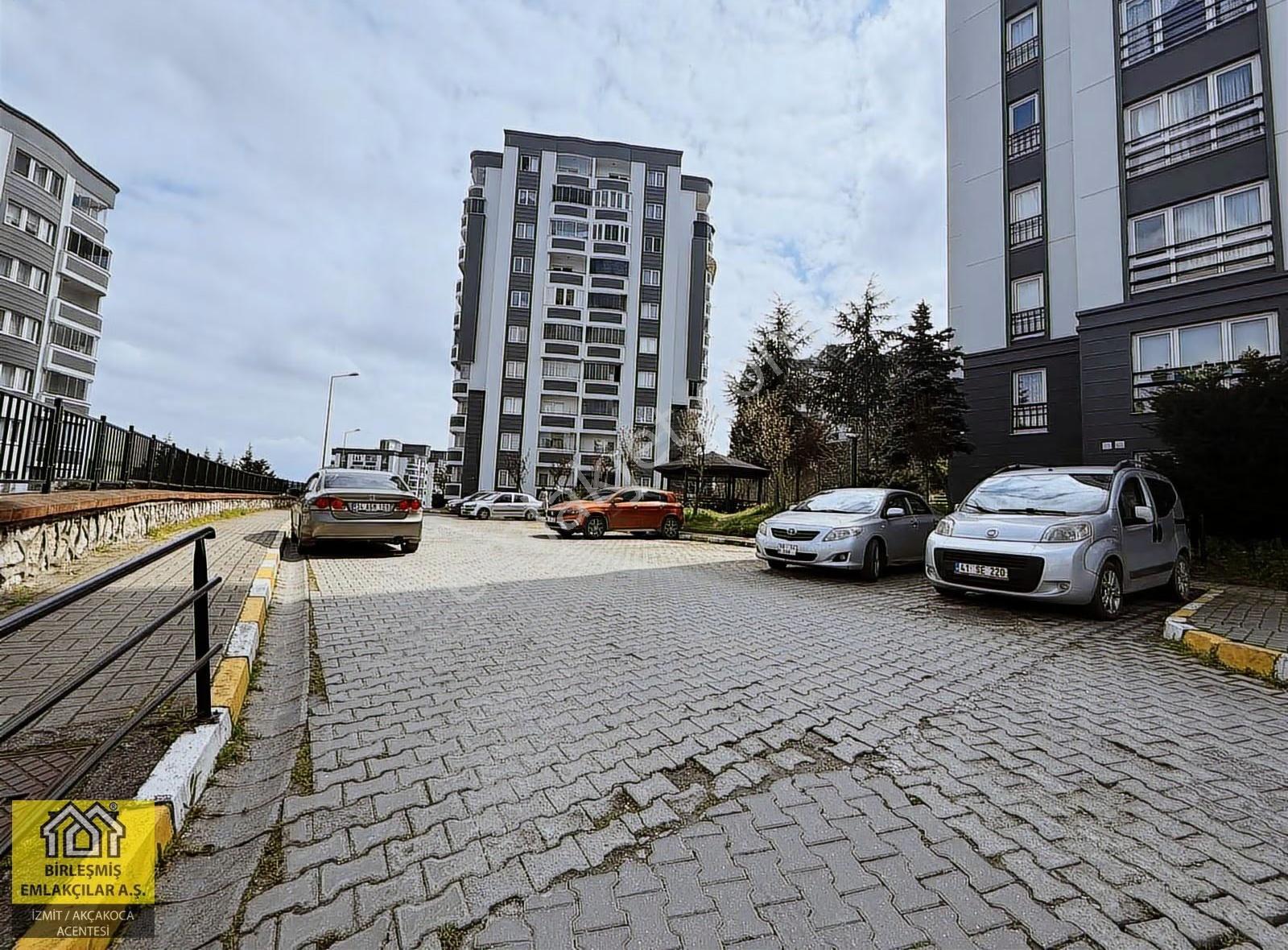 İzmit Kent Konut 1.etap Sitesi 2+1 77 M2 Kiralık Daire - Görsel 2