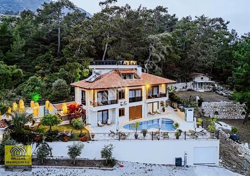 Antalya /adrasan'da Turizme Uygun Satılık Lüks Villa/ Butik Otel
