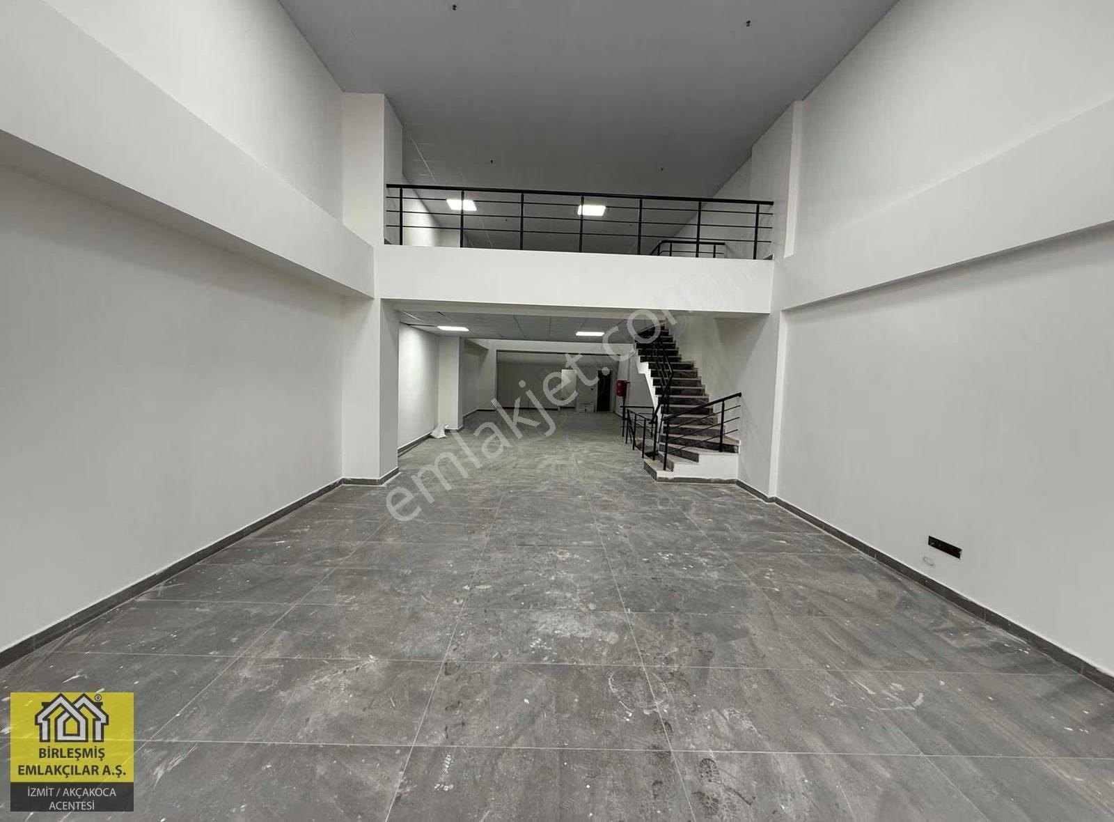 İzmit Sapphire Plaza'da 264m2 Kurumsala Kiralık Prestijli Mağaza - Görsel 16