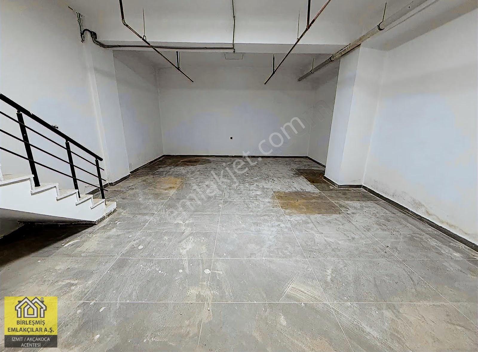 İzmit Sapphire Plaza'da 194m2 Kurumsala Kiralık Prestijli Mağaza - Görsel 11