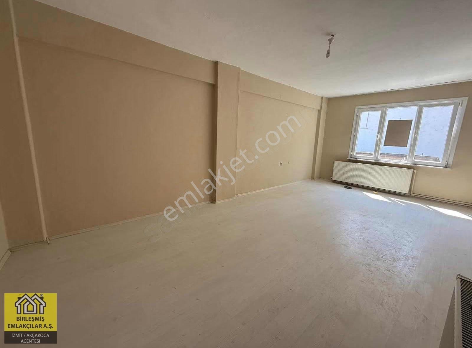 Karamürsel Merkez Geniş 3+1 130 M2 Arakat Kiralık Daire - Görsel 30