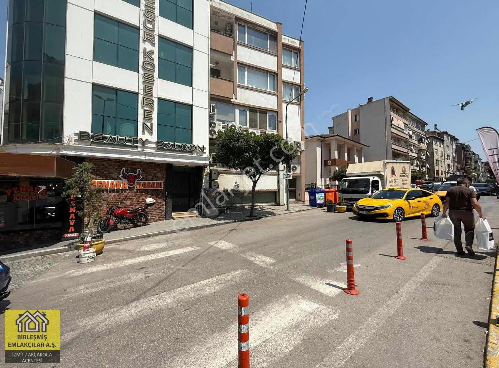 Karamürsel Merkez Geniş 3+1 130 M2 Arakat Kiralık Daire - Görsel 19