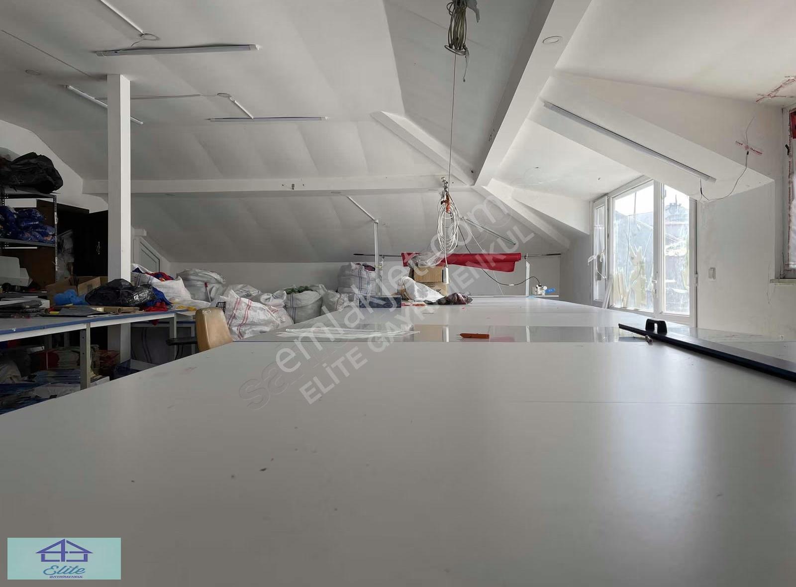 Sancaktepe'de Kiralık Dubleks Teraslı Plaza Katı - Görsel 2