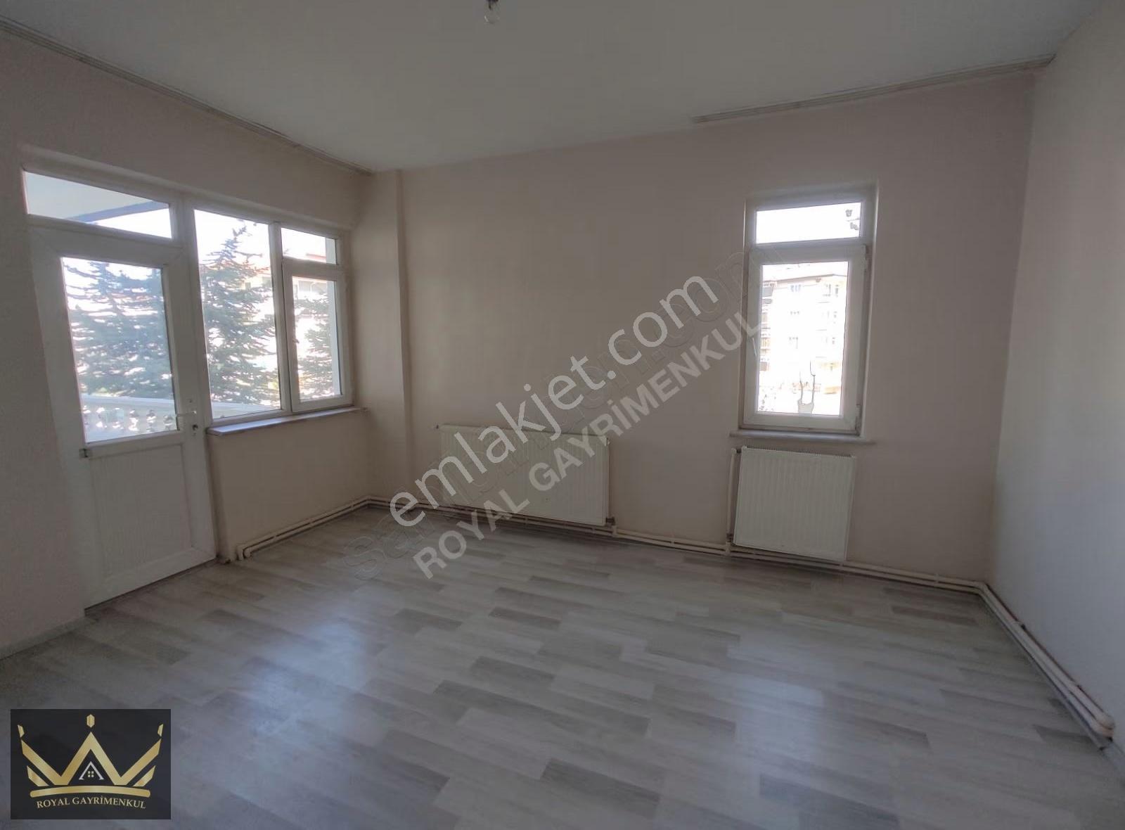 Royal Den Sporkent Girişinde 3+1 Geniş,bakımlı Kiralık Daire - Görsel 3