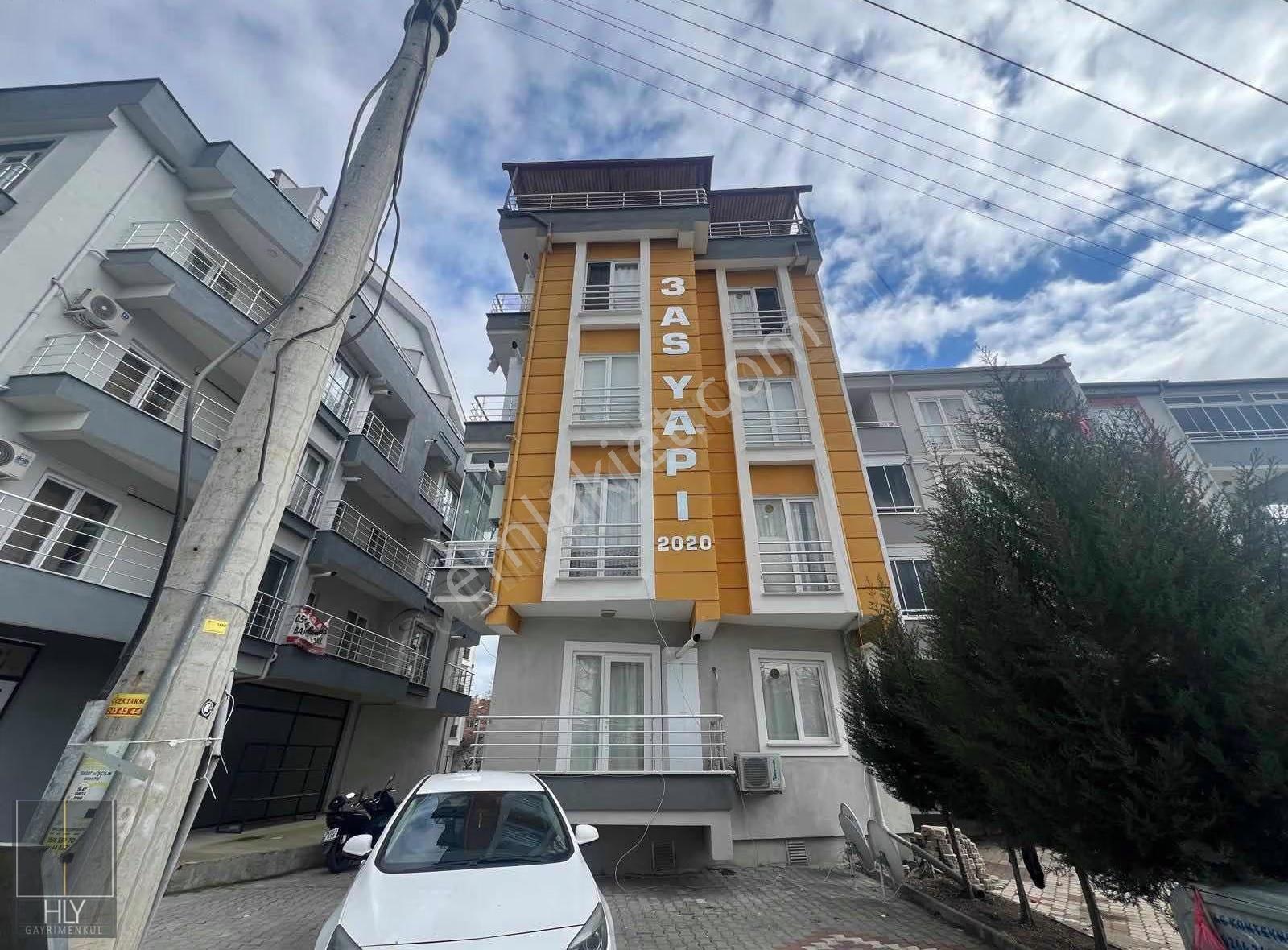 Hly Gayrimenkulden Plevne Mah.de 1+1 45 M² Eşyasız Kiralık Daire