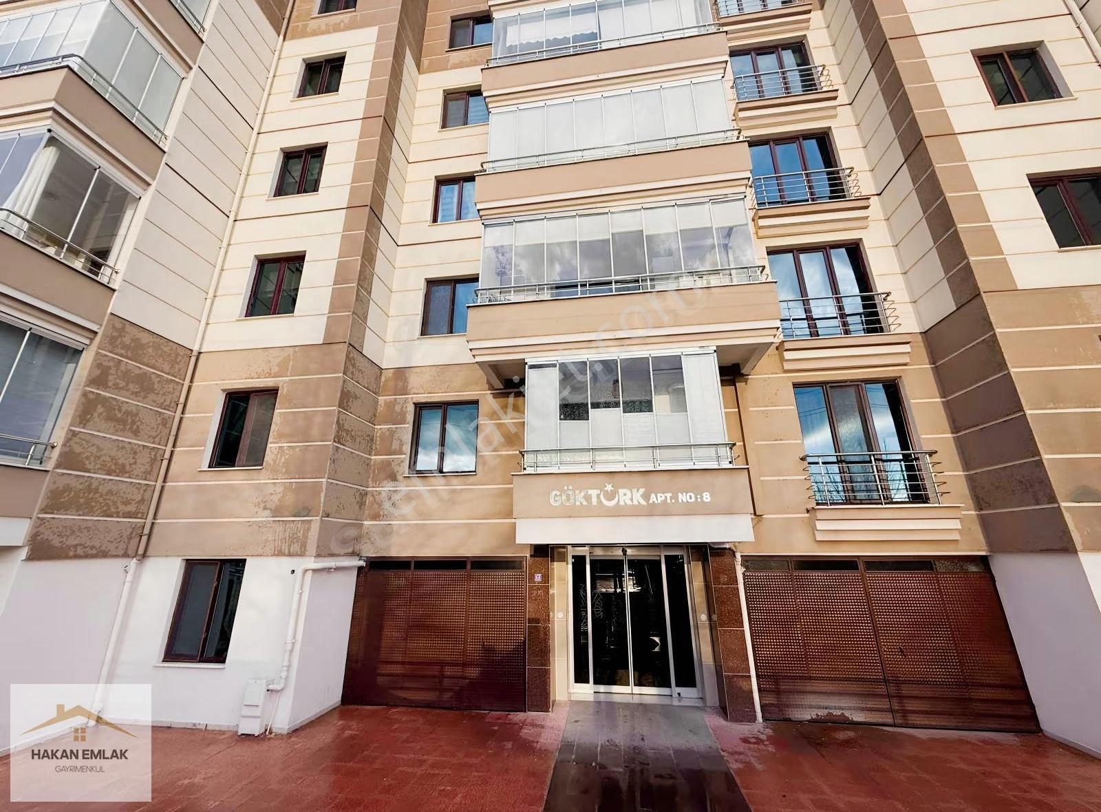 Hakan Emlaktan Buhara 5. Caddesinde 4+1 160m² Geniş Daire - Görsel 16