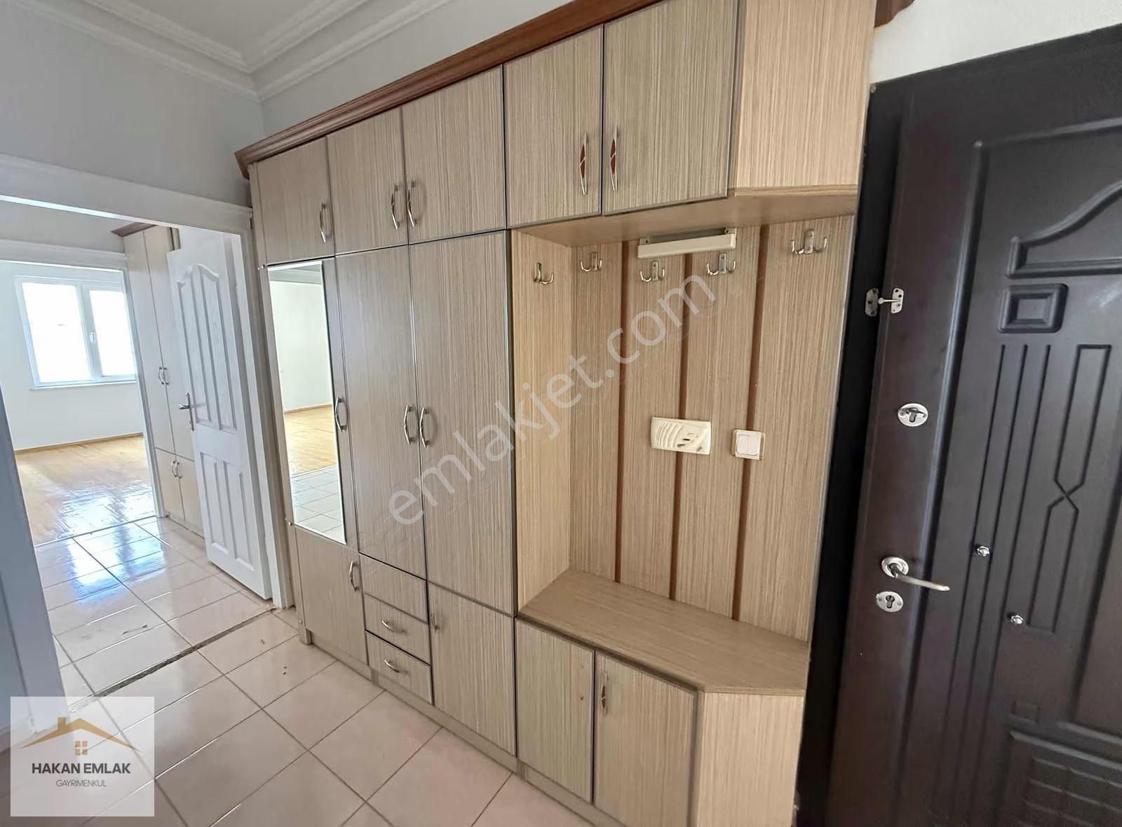 Hakan Emlak'tan İlim Yayma Karşısı 3+1 145 M² Satılık Daire - Görsel 2
