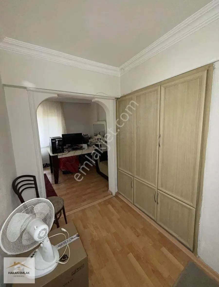 Ilıcada Devlet Tiyatrosu Altında Satılık 3+1 Daire - Görsel 2