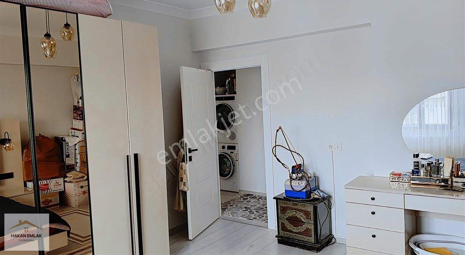 Hakan Emlaktan Hastane Bölgesi 4+1 Lüxx Satılık Ara Kat Daire - Görsel 16