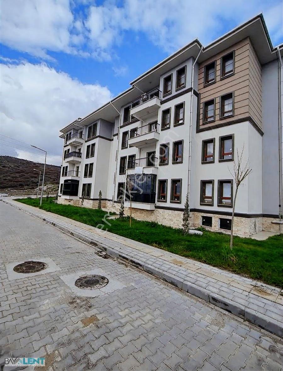 Gaziosmanpaşa Tokide Muhteşem Manzaralı Satılık 3+1 Daire