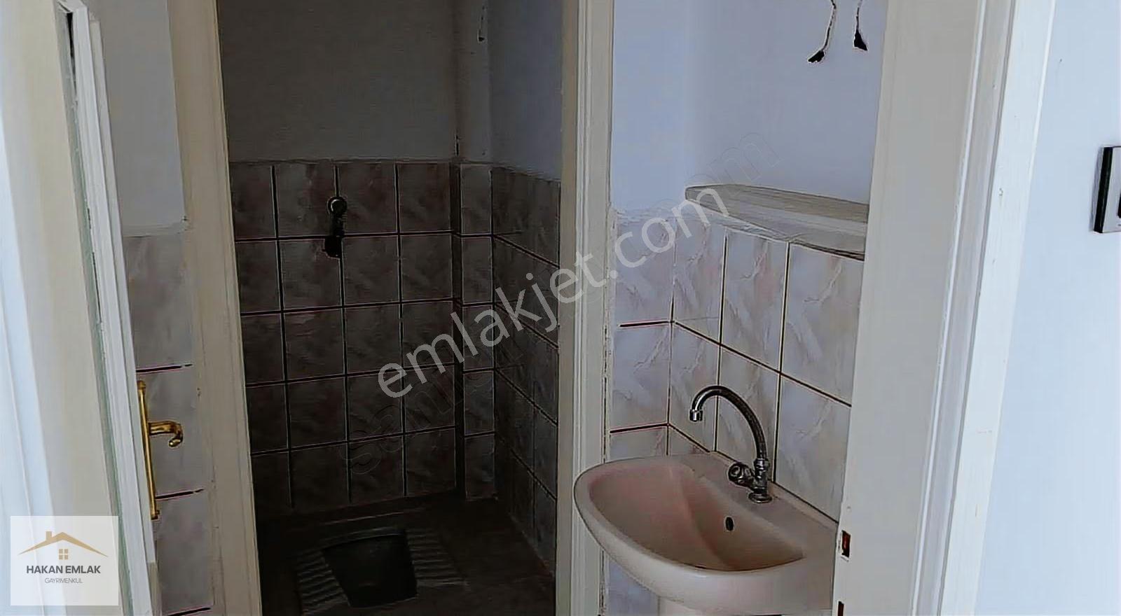 Hakan Emlak Buhara Özel Hastane Yanı 3+1 Ara Kat Kiralık Daire - Görsel 4