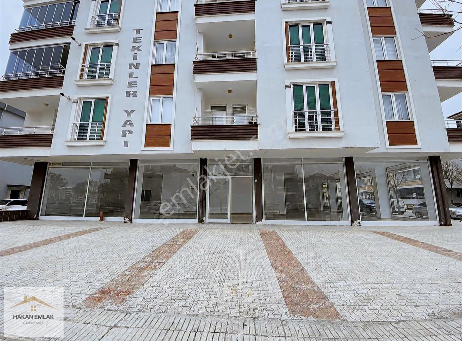 Hakan Emlak - Buharaevler Mh İbrahim Çayırı 200m2 Kiralık İşyeri